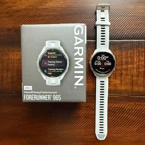 Garmin Forerunner 965 GPS Smartwatch (47 mm, Titanium/Whitestone)